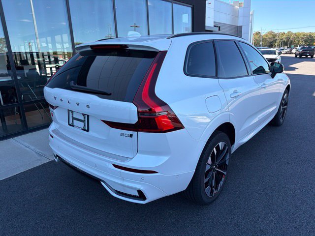 New 2027 Volvo XC60 B5 Plus AWD/4WD image 3