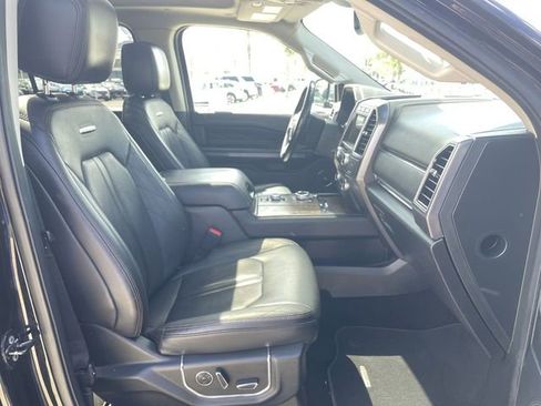 Used 2019 Ford Expedition Max Platinum image 30