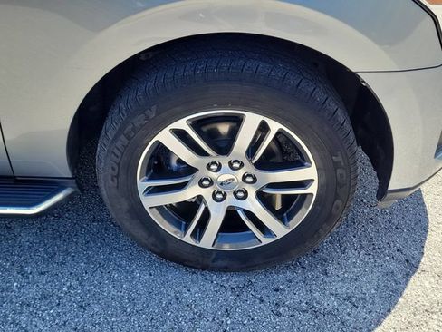 Used 2023 Ford Expedition Max Limited RWD image 7