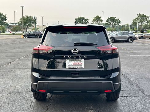 New 2026 Nissan Rogue SV w/ Cold Weather Package AWD/4WD image 5