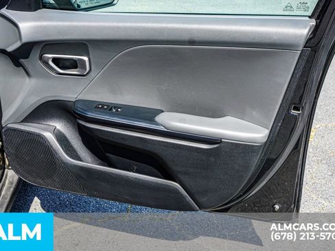 Used 2025 Kia K4 LXS image 50