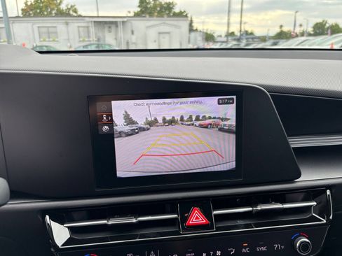 Used 2026 Kia Niro LX FWD image 22