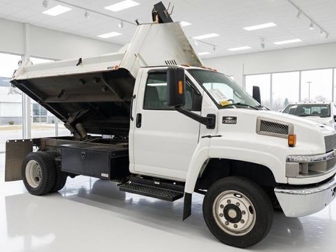 Used 2008 Chevrolet Kodiak C4500 2WD Regular Cab image 1