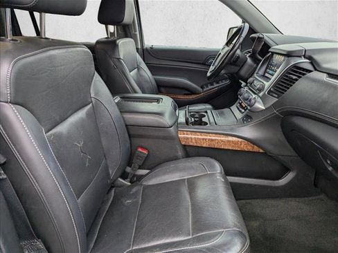 Used 2018 Chevrolet Suburban Premier RWD image 26