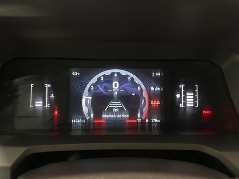 Used 2024 Toyota Tacoma SR5 AWD/4WD image 25