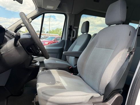 Used 2017 Ford Transit 150 XLT RWD image 18