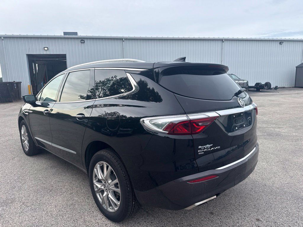 Used 2024 Buick Enclave Essence w/ Experience Buick Package AWD/4WD image 5