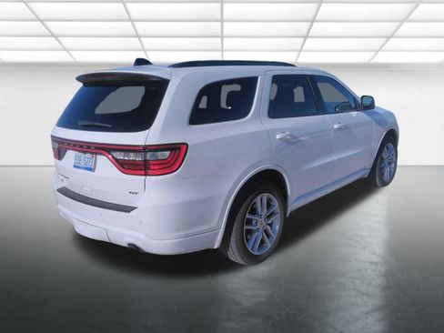 Used 2023 Dodge Durango GT image 3