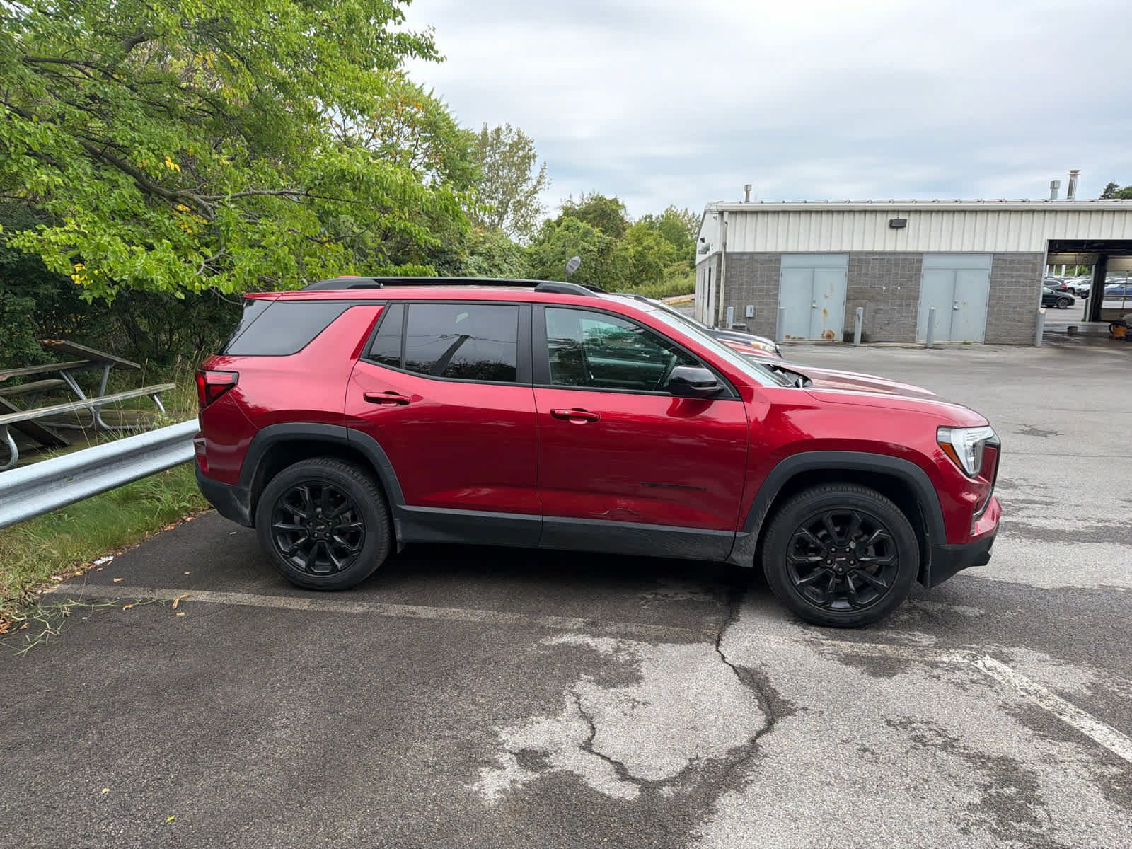 Used 2025 GMC Terrain Elevation w/ Black Edition AWD/4WD image 25