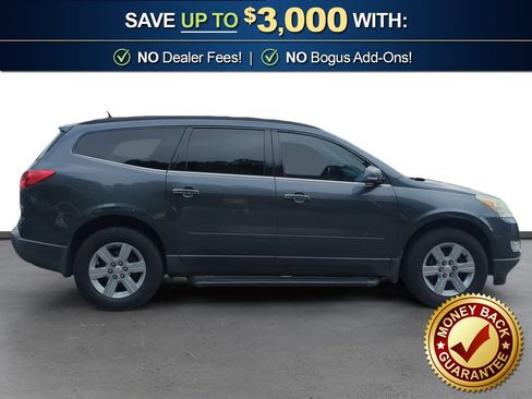 Used 2011 Chevrolet Traverse LT FWD image 8