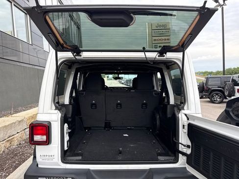 Used 2021 Jeep Wrangler Unlimited Sport w/ Sun And Sound Package AWD/4WD image 5