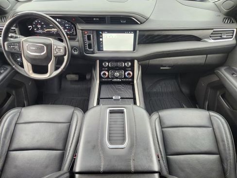 Used 2022 GMC Yukon XL Denali image 26