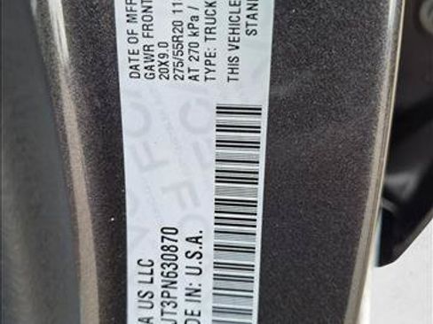 Used 2023 RAM 1500 Laramie AWD/4WD image 22