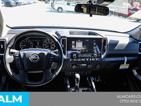 Certified 2025 Nissan Frontier SV w/ SV Convenience Package RWD image 25