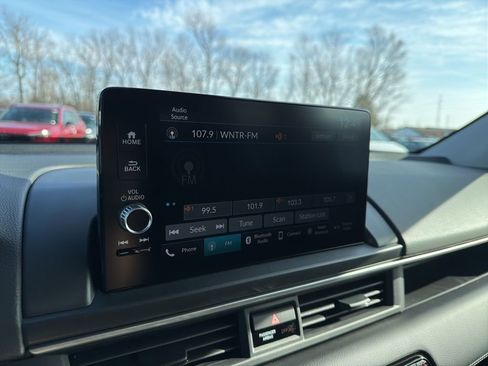 Certified 2025 Honda Pilot EX-L image 29