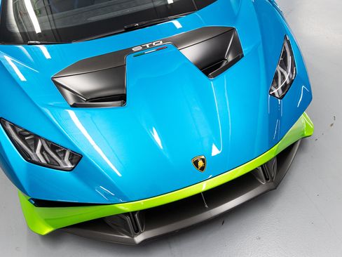 Used 2022 Lamborghini Huracan STO RWD image 17