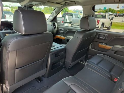 Used 2019 Chevrolet Silverado 2500 High Country w/ Duramax Plus Package AWD/4WD image 22