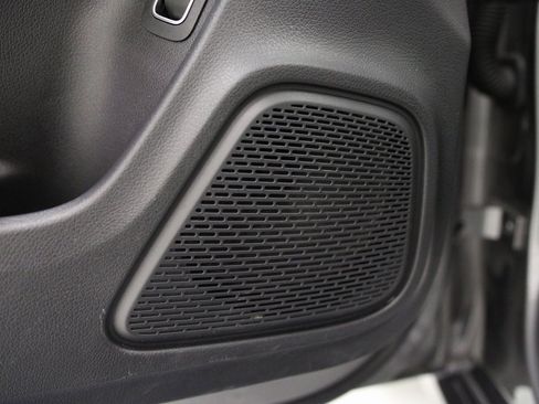 Used 2025 Mercedes-Benz CLA 250 4MATIC image 24