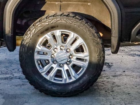 Used 2023 GMC Sierra 2500 Denali image 11