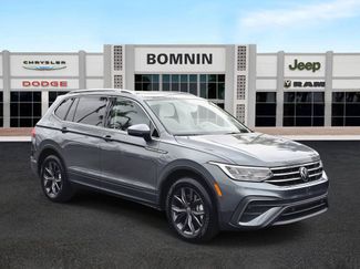 Used 2022 Volkswagen Tiguan SE video 2