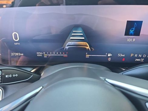 Certified 2025 Buick Envision Sport Touring image 28