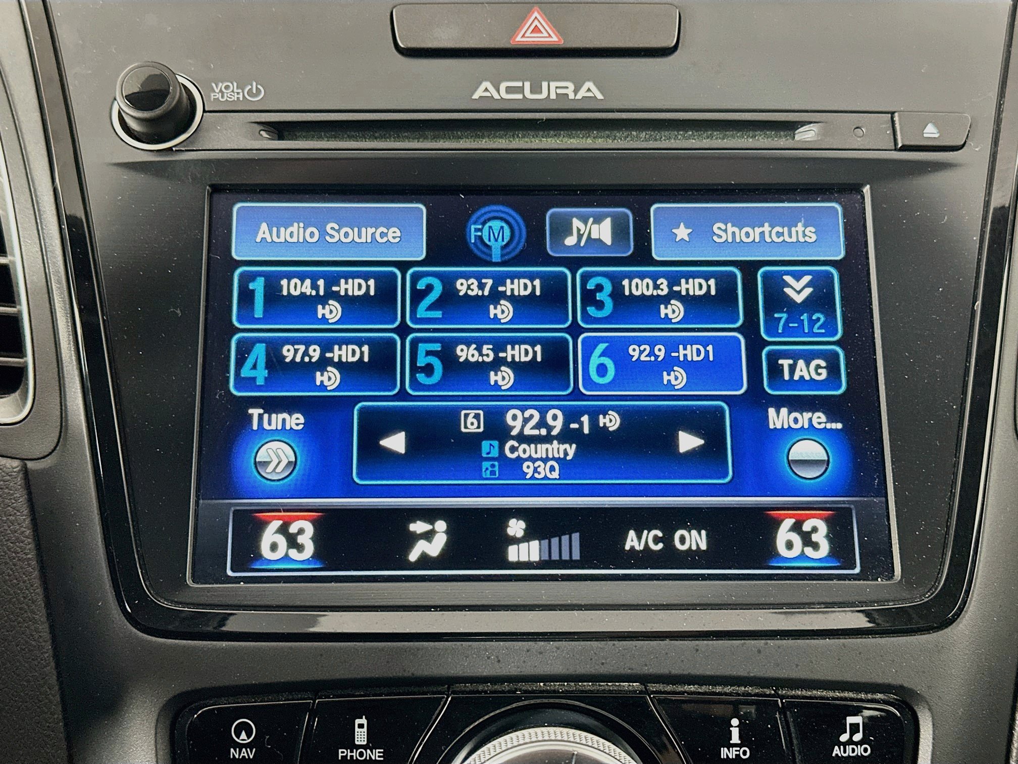 Used 2017 Acura RDX w/ Tech & AcuraWatch Plus Pack FWD image 21