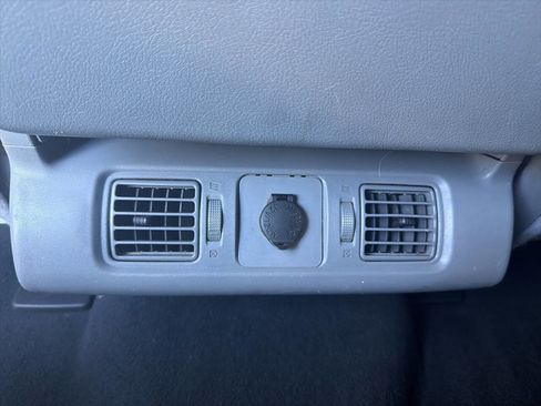 Used 2012 Toyota Tundra 2WD CrewMax w/ Tow Pkg image 18