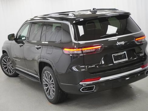 Used 2024 Jeep Grand Cherokee L Summit AWD/4WD image 23