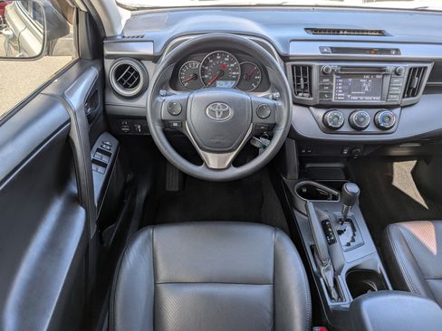 Used 2016 Toyota RAV4 LE FWD image 14