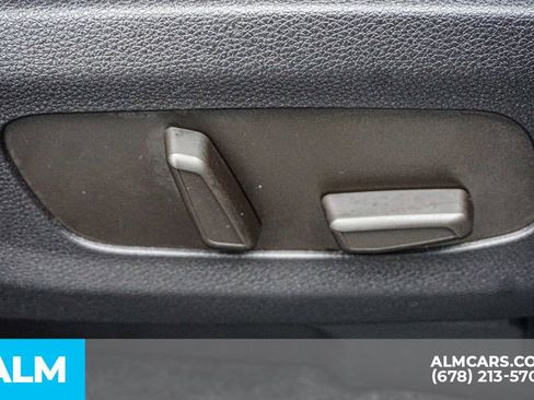 Used 2025 Kia Carnival SX Prestige image 61