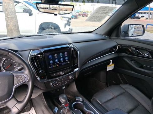 Used 2023 Chevrolet Traverse RS w/ LPO, Floor Liner Package FWD image 10