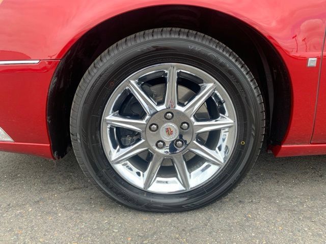 Used 2010 Cadillac DTS Luxury FWD image 9