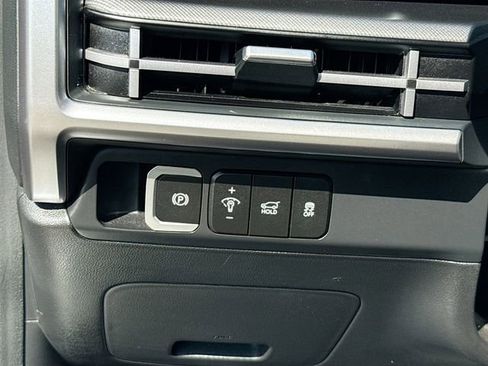 Used 2026 Hyundai Santa Fe SEL image 10