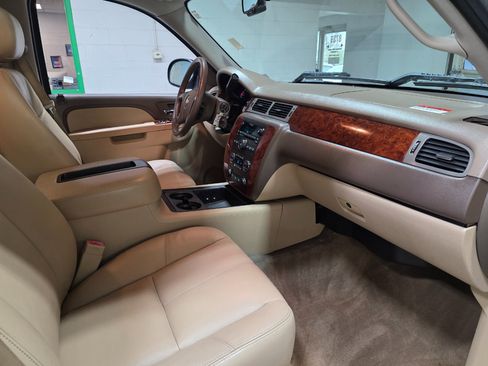 Used 2013 Chevrolet Silverado 1500 LTZ w/ LTZ Plus Package image 26