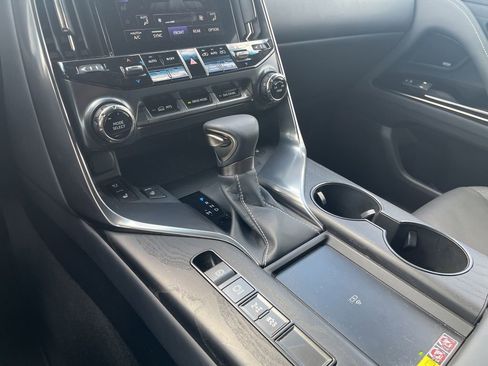 Used 2023 Lexus LX 600 4WD w/ Interior Upgrade Package image 12