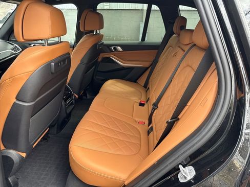 Used 2023 BMW X5 M50i w/ Climate Comfort Package image 11