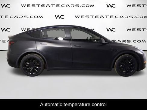 Used 2021 Tesla Model Y Long Range AWD/4WD image 7
