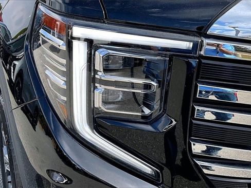 Used 2025 GMC Sierra 1500 SLT image 33