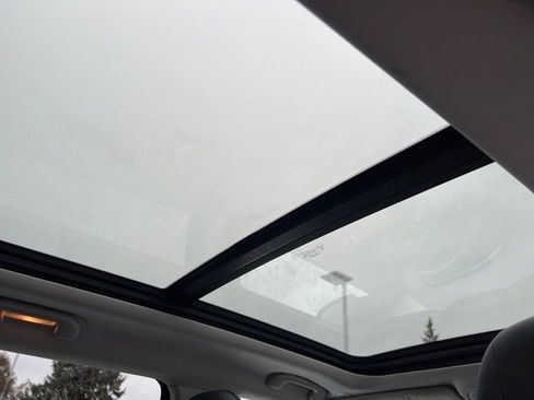 Certified 2021 Jeep Compass Latitude w/ Sun and Sound Group image 15