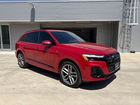Used 2026 Audi Q7 3.0T Prestige AWD/4WD image 3