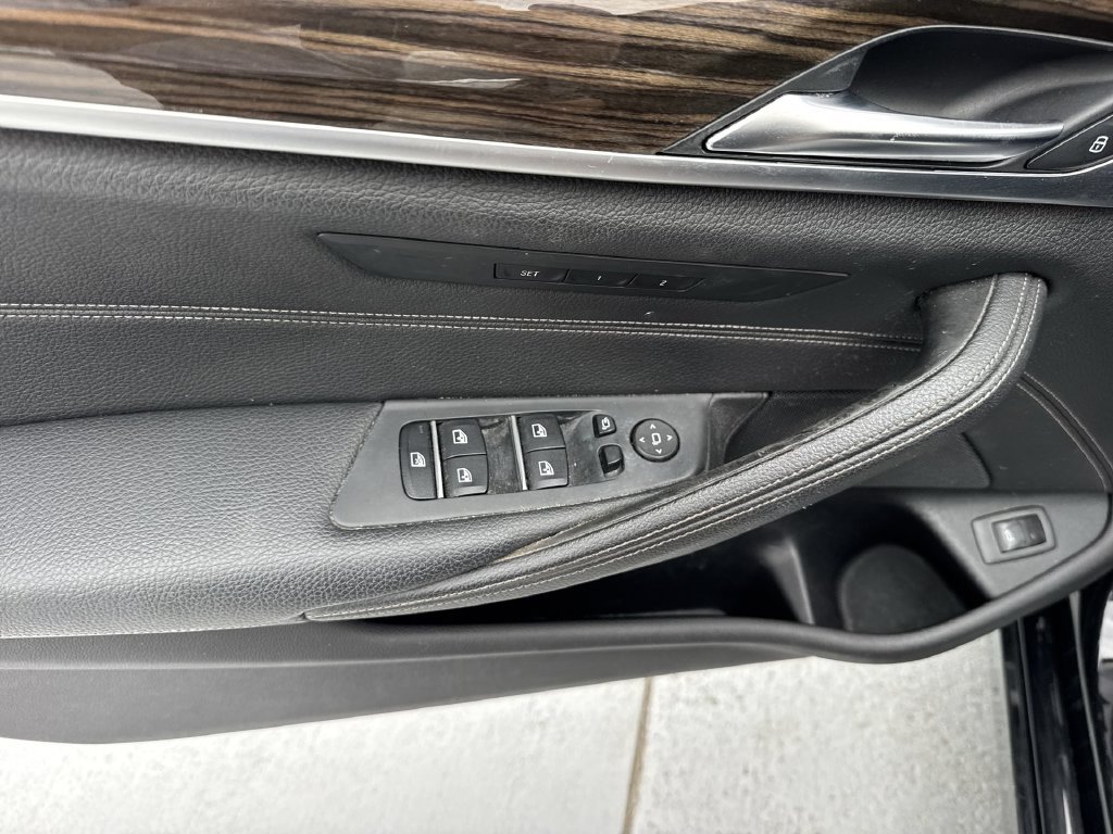 Used 2019 BMW 540i xDrive AWD/4WD image 40