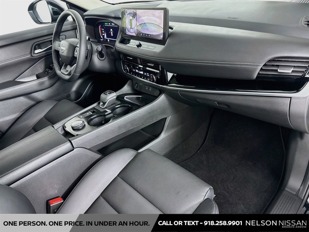 Certified 2025 Nissan Rogue SL w/ Tech Package AWD/4WD image 30