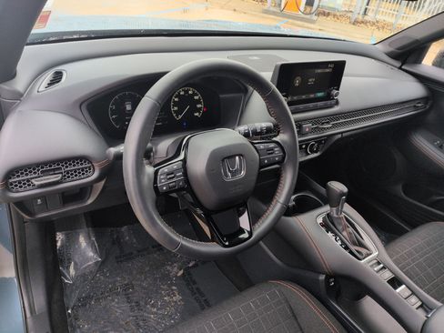Used 2024 Honda HR-V Sport image 10