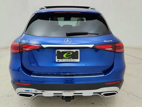 Used 2025 Mercedes-Benz GLC 350e 4MATIC image 5