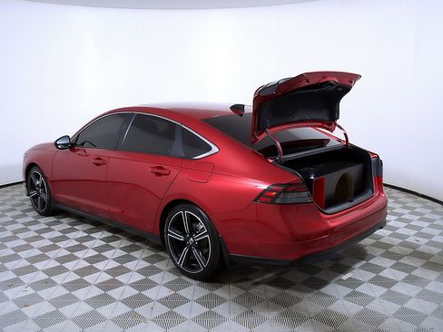 Used 2025 Honda Accord Sport image 11