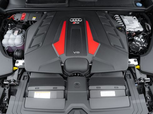 New 2026 Audi RS Q8 performance image 50