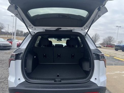 New 2026 Chevrolet Equinox LT image 12