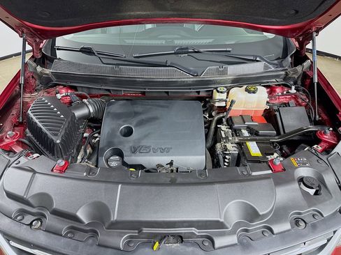 Used 2021 Chevrolet Traverse High Country w/ LPO, Floor Liner Package image 32