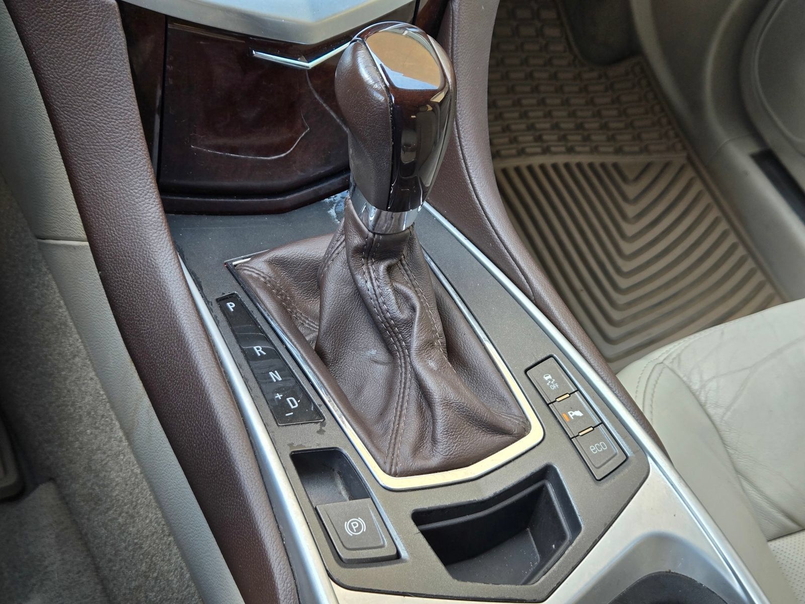Used 2012 Cadillac SRX Premium FWD image 19