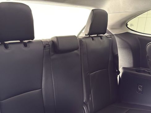Certified 2026 Toyota Highlander Platinum image 17